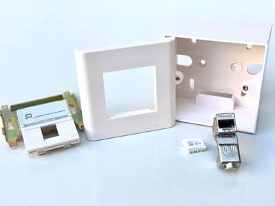 ProLink 1 Port UK type Faceplate W/Shutter & Station 1 ID 86 * 86